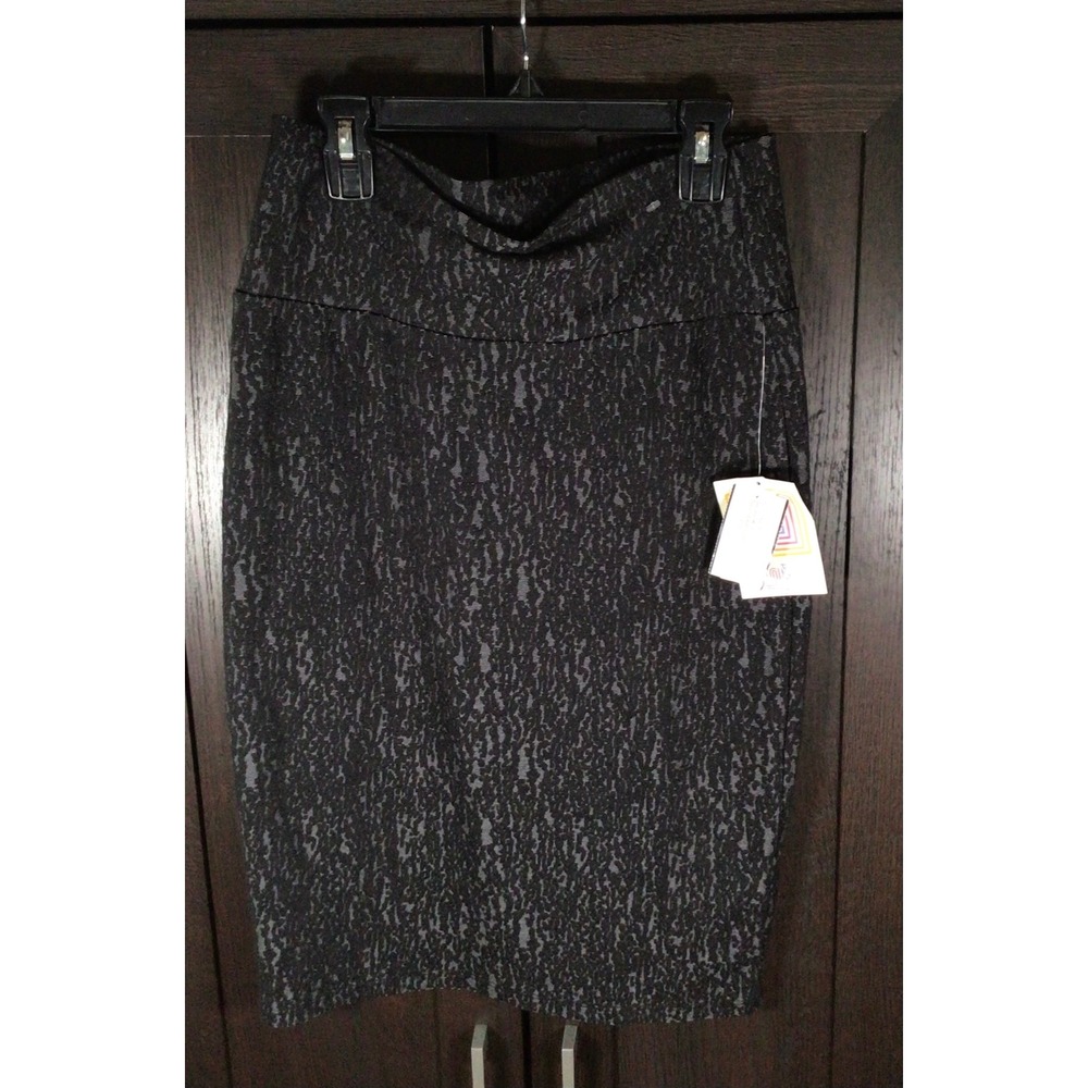 LuLaRoe Cassie Pencil Skirt Small Black Grey Textured Knit Stretch Knee Length